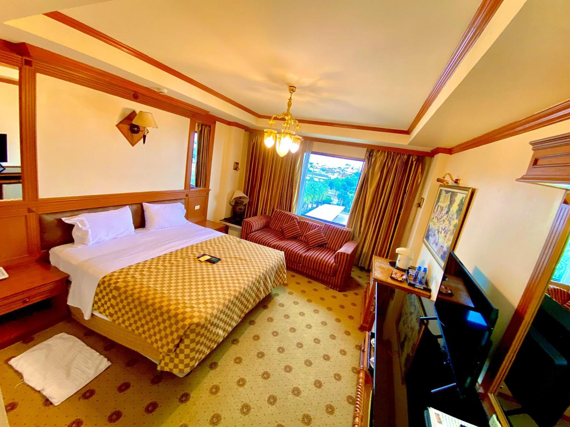 Taksilahotel Maha Sarakham Luaran gambar