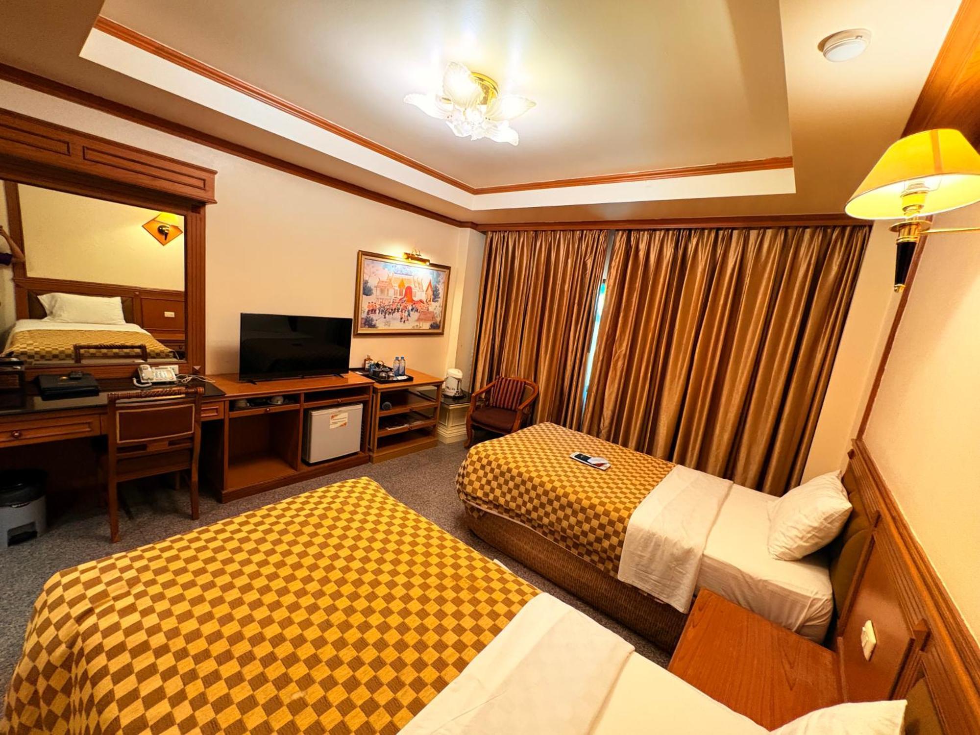 Taksilahotel Maha Sarakham Luaran gambar